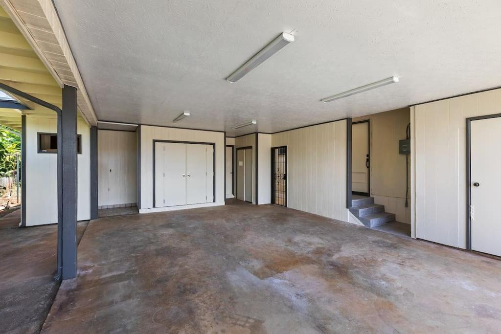 Newly Remodeled Beach Home, 3 Blocks from Ocean. 2 photo