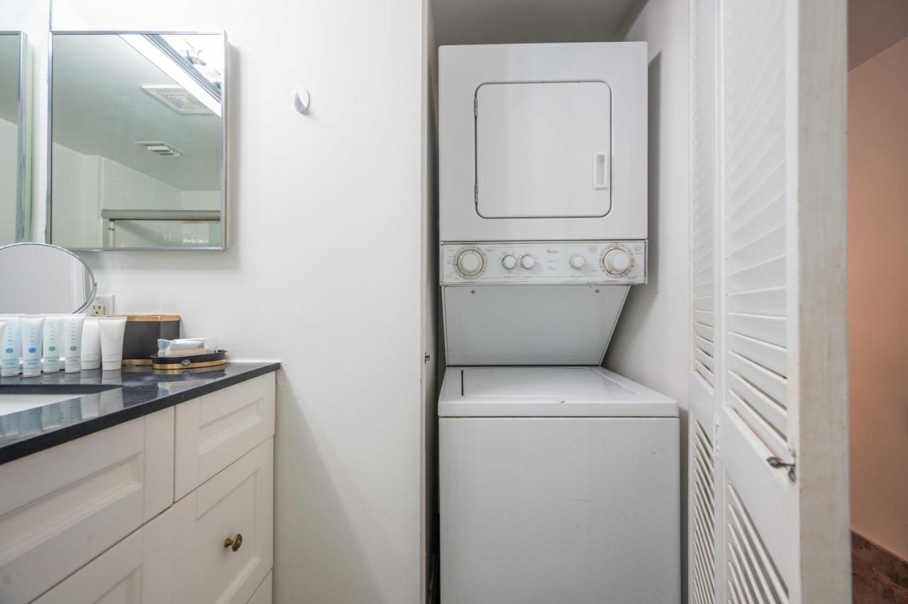 LUXURY 3 Bedrooms BRICKELL BAY APARTMENT - 3