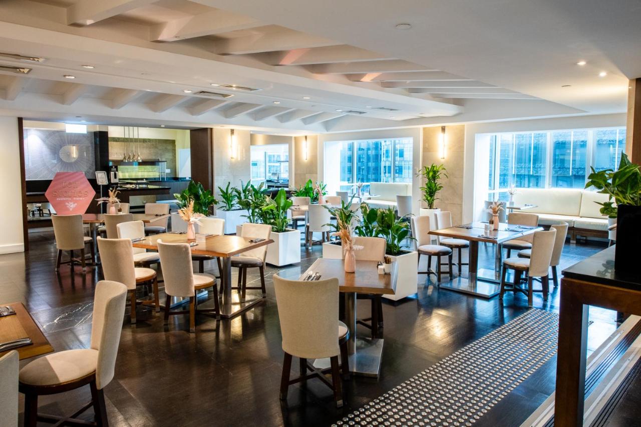 Swissotel Sydney photo