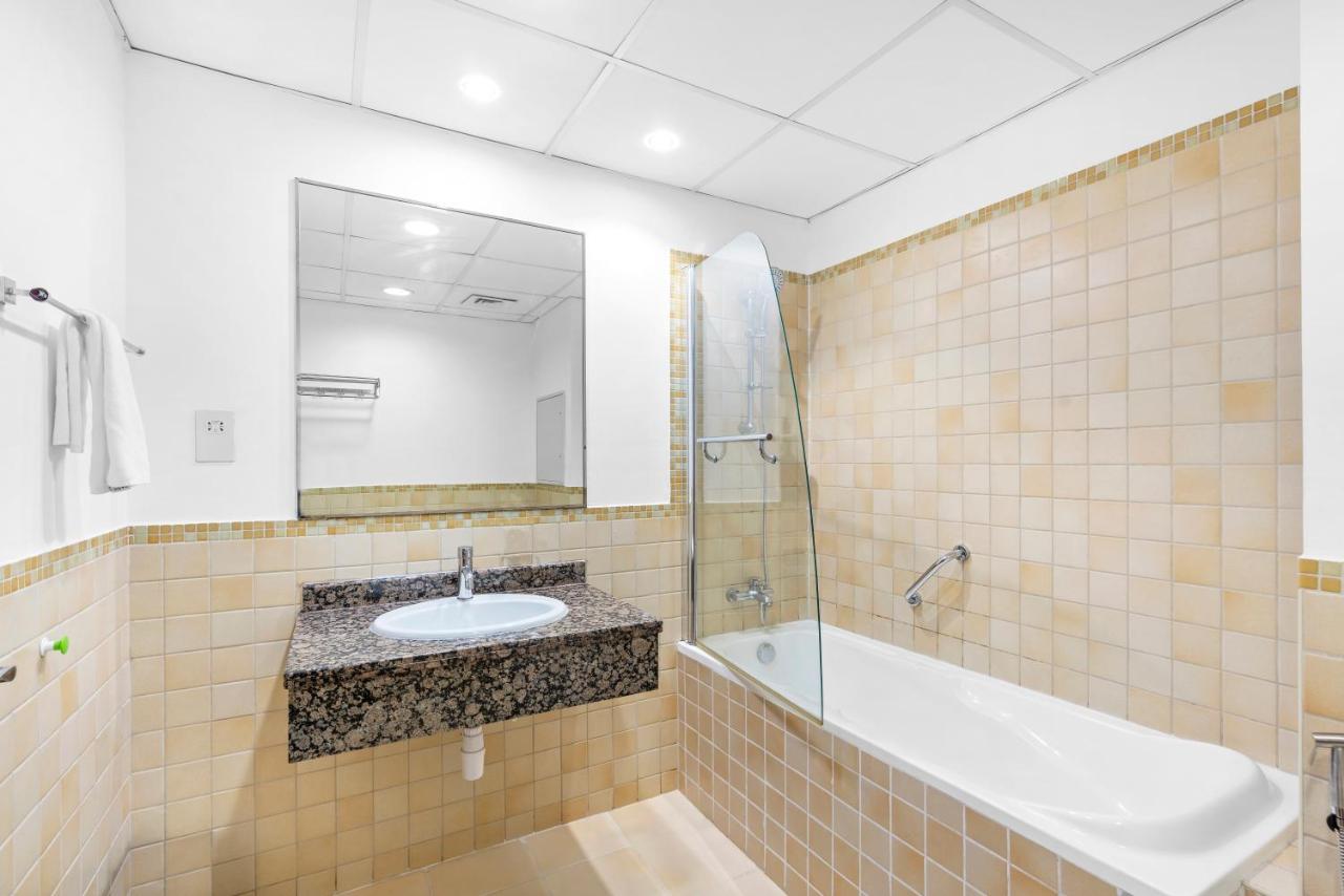 Beautiful Sea and Marina View - Premium 2BR in JBR - 3