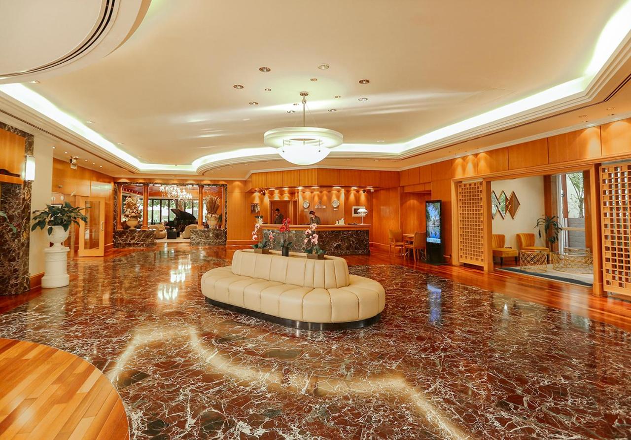 Dubai Marine Beach Resort & Spa photo