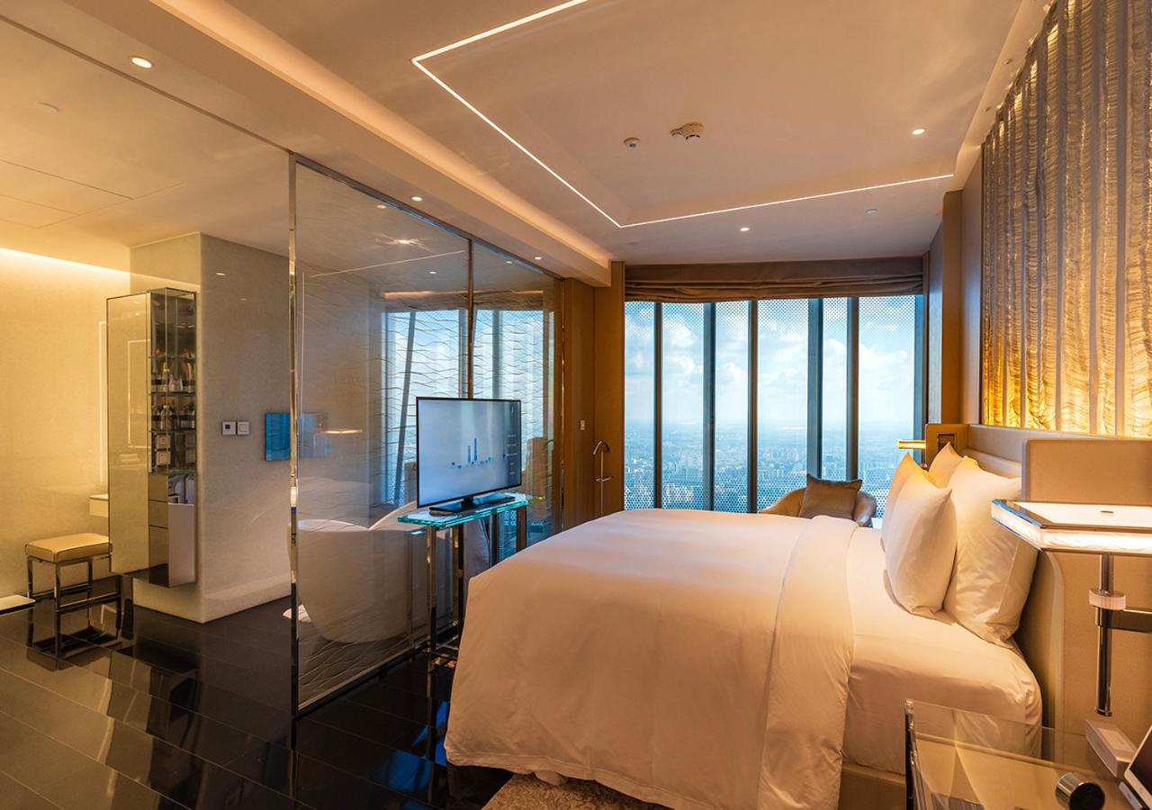J Hotel, Shanghai Tower - Above All Else, Overlooking the Bund photo