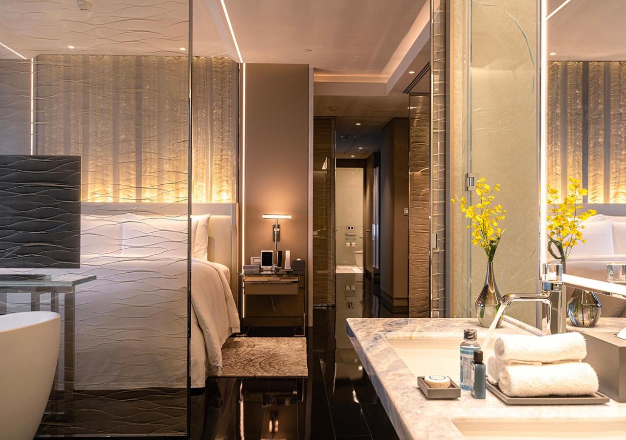 J Hotel, Shanghai Tower - Above All Else, Overlooking the Bund photo