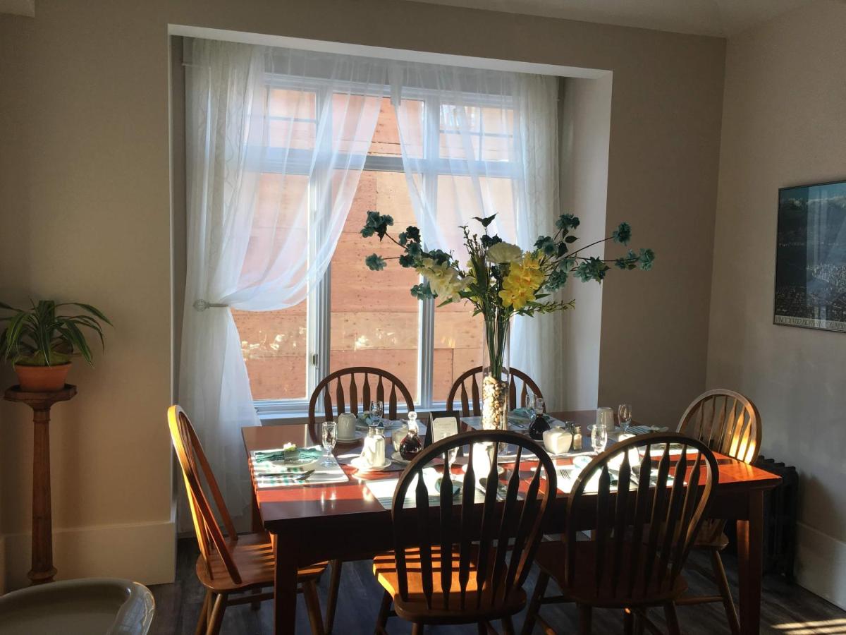 Windsor Guest House photo