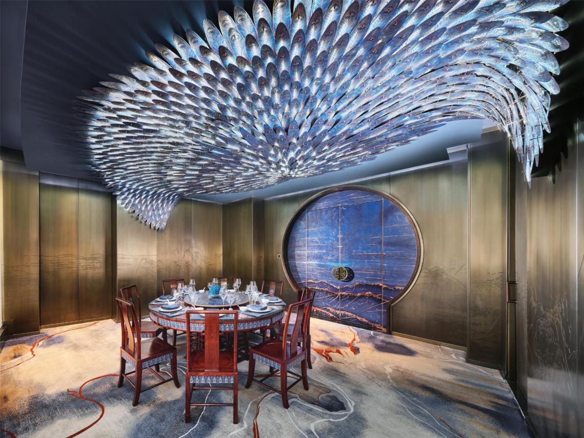J Hotel, Shanghai Tower - Above All Else, Overlooking the Bund photo