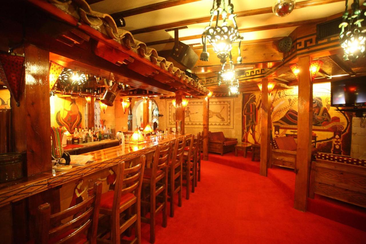 Roman Boutique Hotel photo