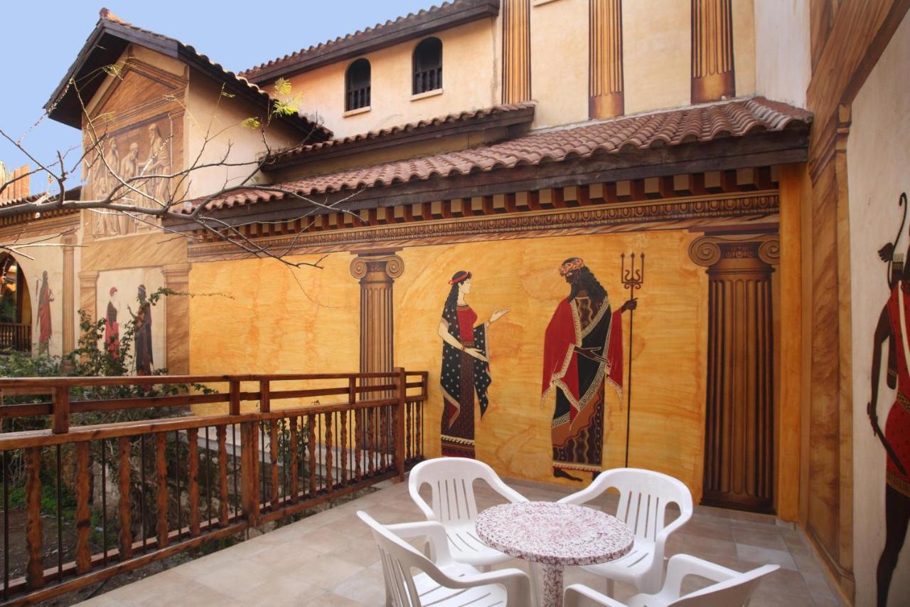 Roman Boutique Hotel photo