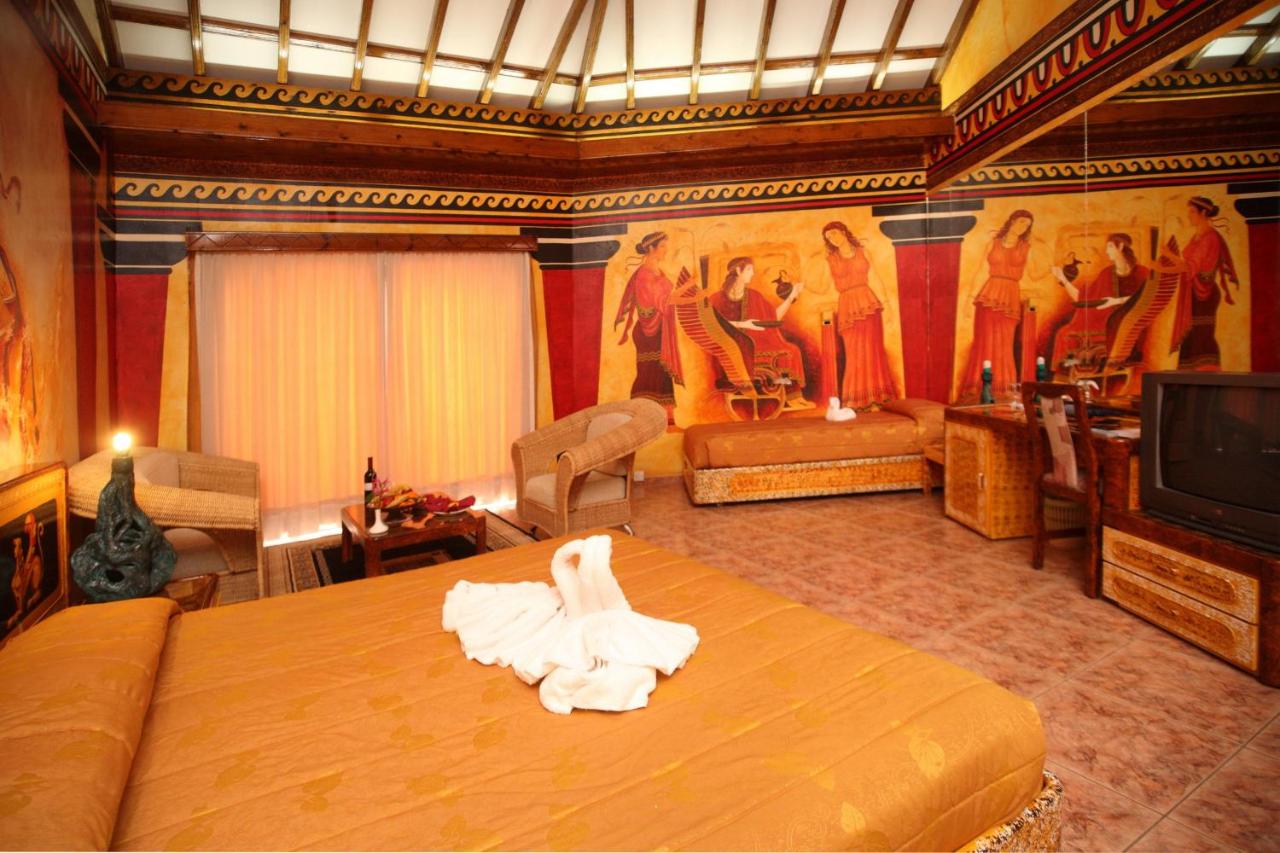 Roman Boutique Hotel photo