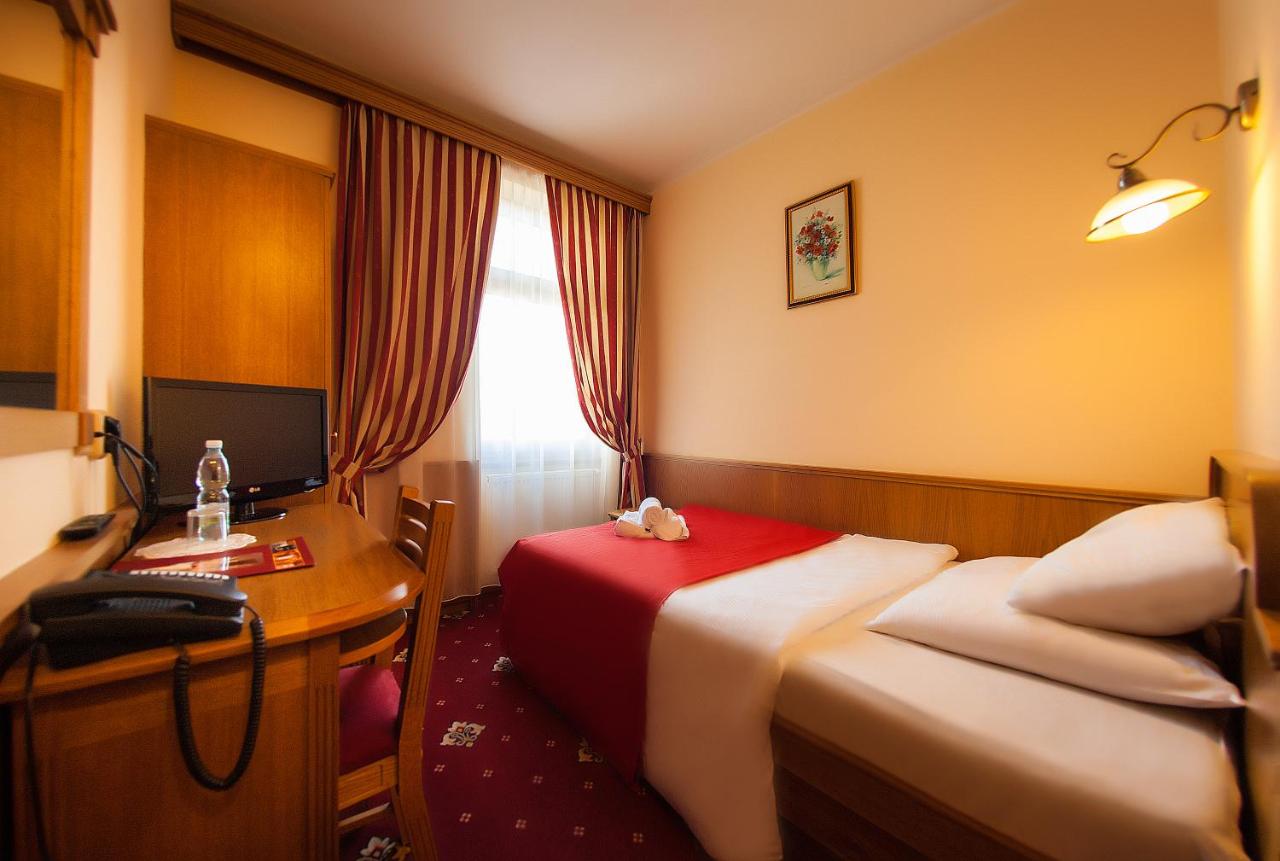 Hotel Askania photo