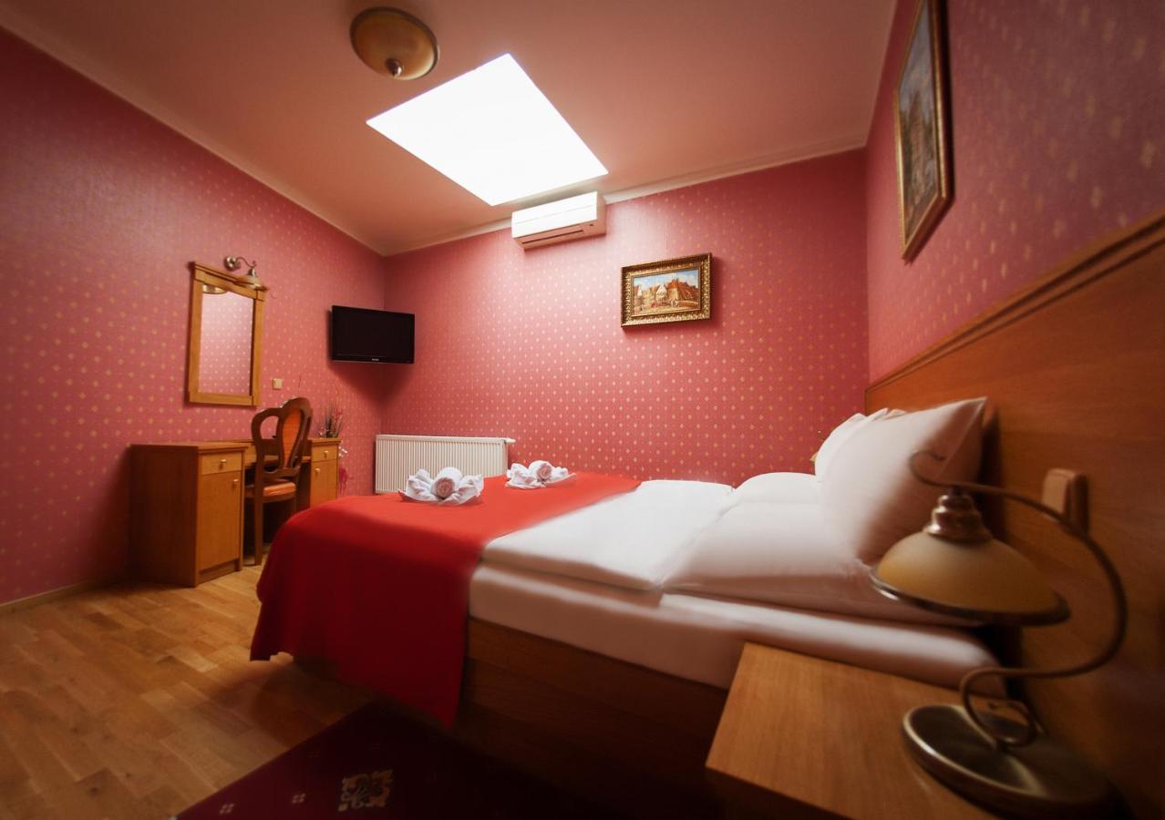 Hotel Askania photo