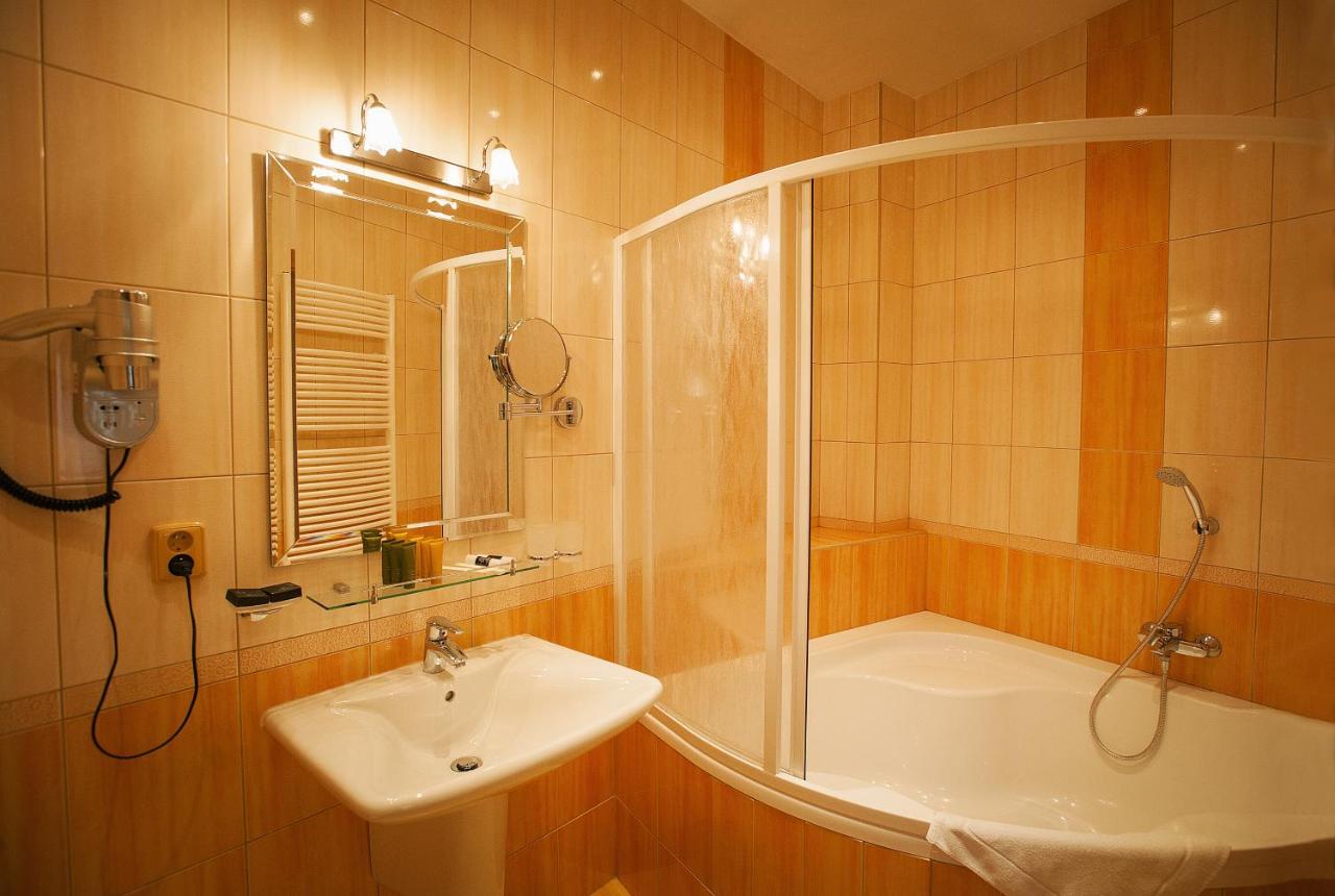 Hotel Askania photo