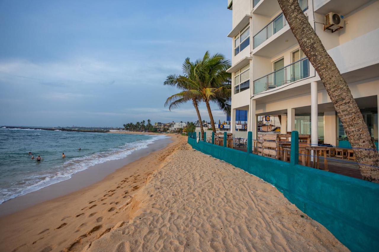 Hikkaduwa Beach Hotel - Free Upgrades from Non-Sea View Rooms to Deluxe Ocean View Rooms!