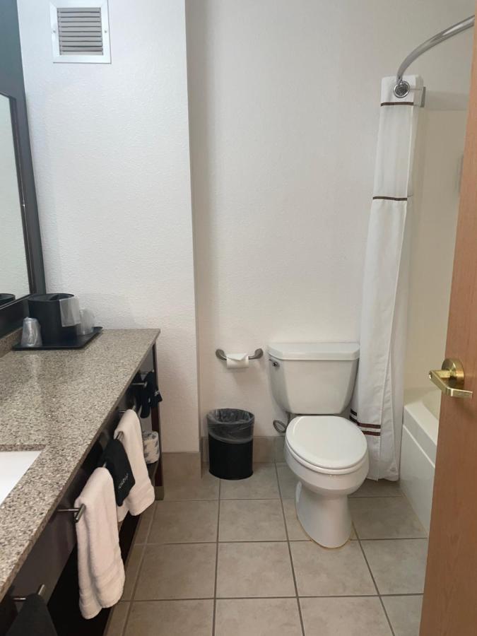 Boothill Inn and Suites — photo 18