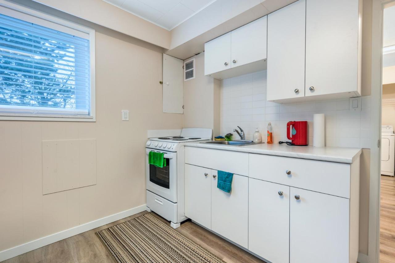 Cozy 2BD Suite in Vancouver photo