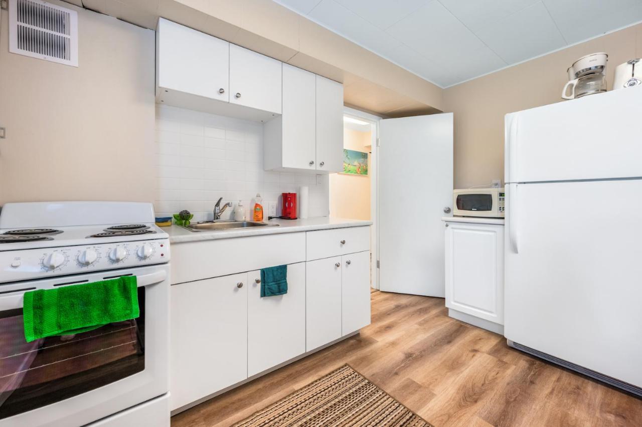 Cozy 2BD Suite in Vancouver photo