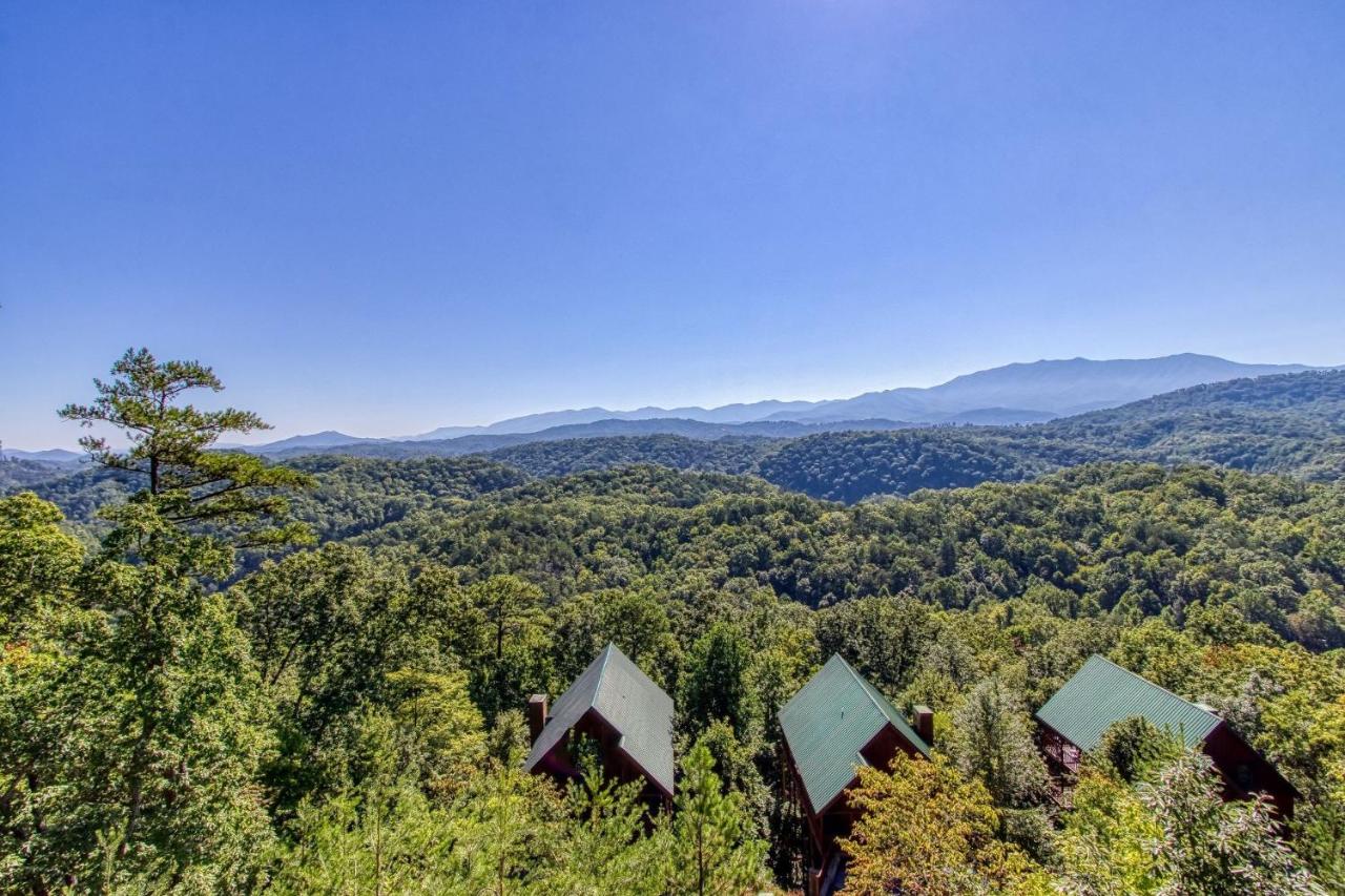 Majestic Mountainview Cabin — photo 12