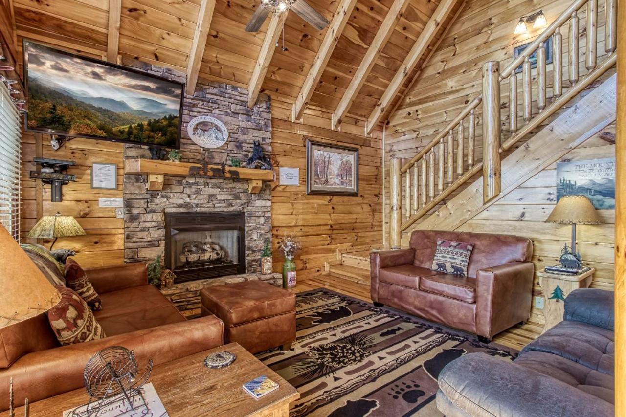 Majestic Mountainview Cabin — photo 15