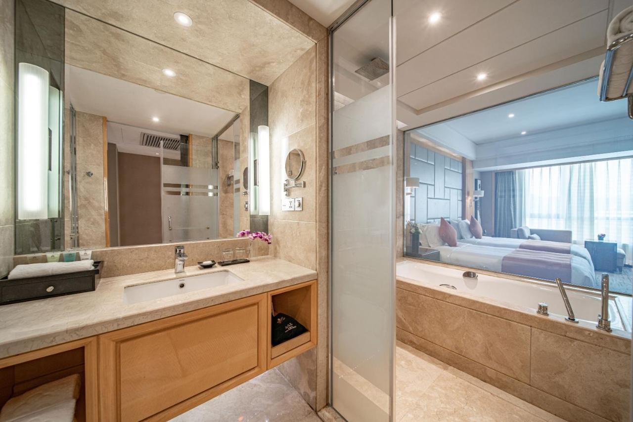 Hotel Nikko Guangzhou - Complimentary shuttle service for concert event Baoneng&Olympic photo