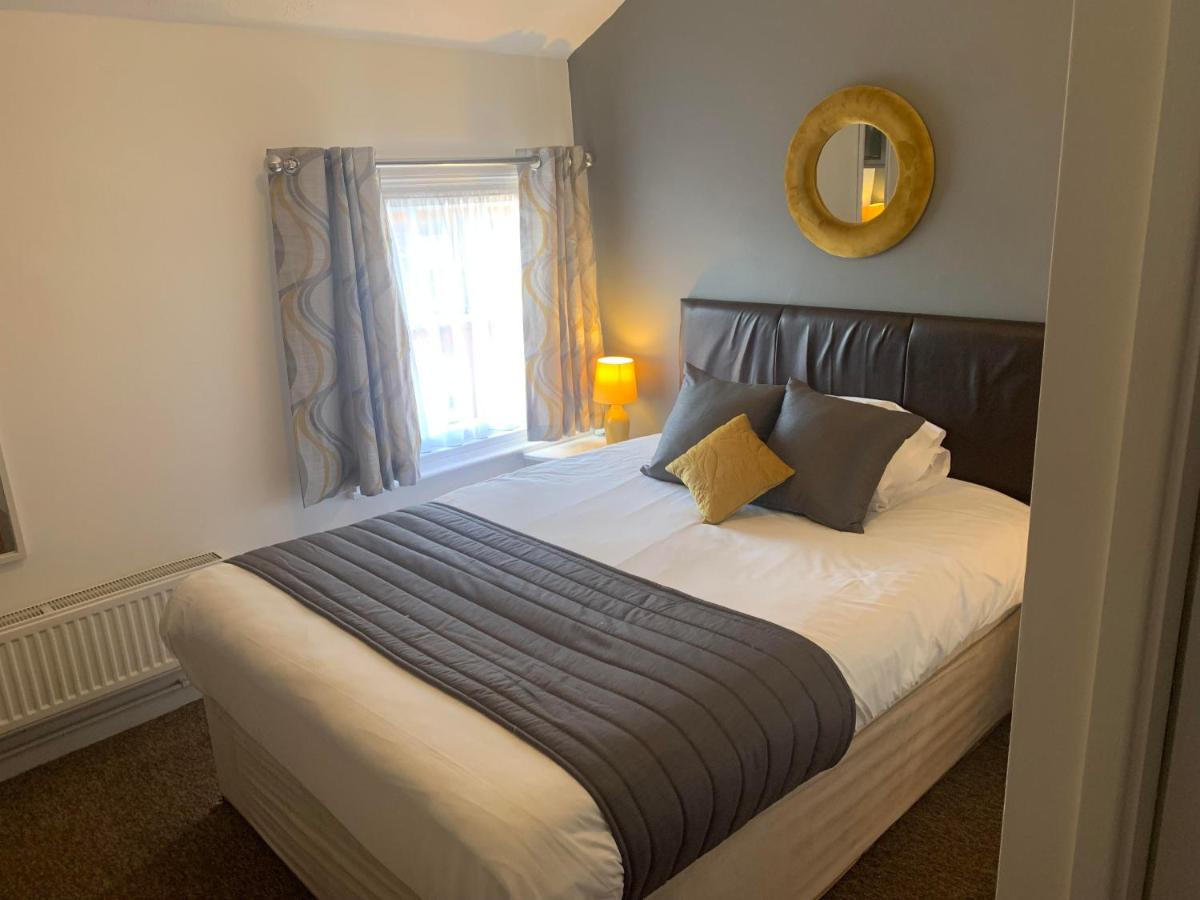 ABBOTS MEAD HOTEL - Laterooms