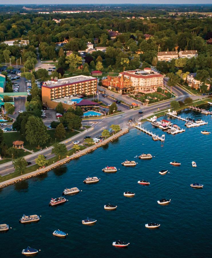 Harbor Shores on Lake Geneva — photo 9