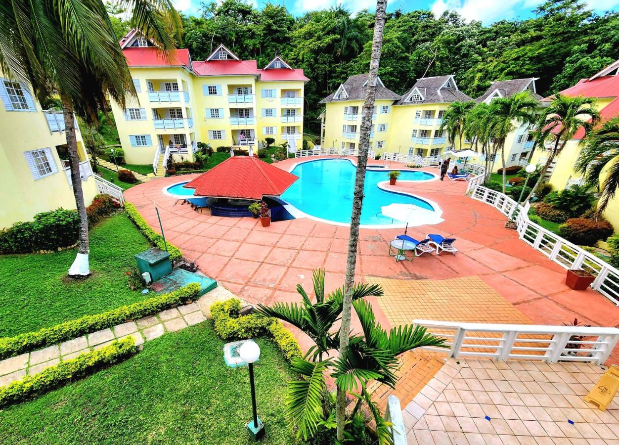 Relax on the Ridge - Ocho Rios Escape - 4