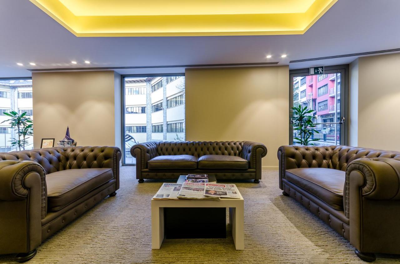 Hotel Metropolis photo