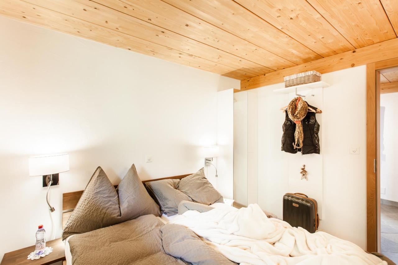 Chalet Hinter Dem Rot Stei photo