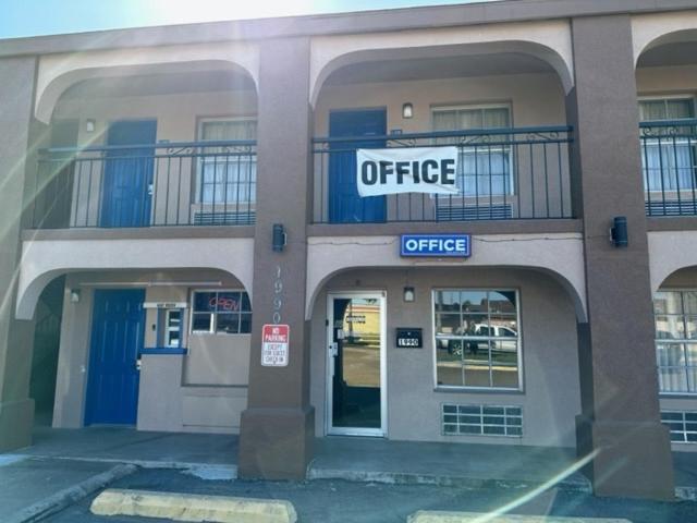 Executive Inn — photo 18