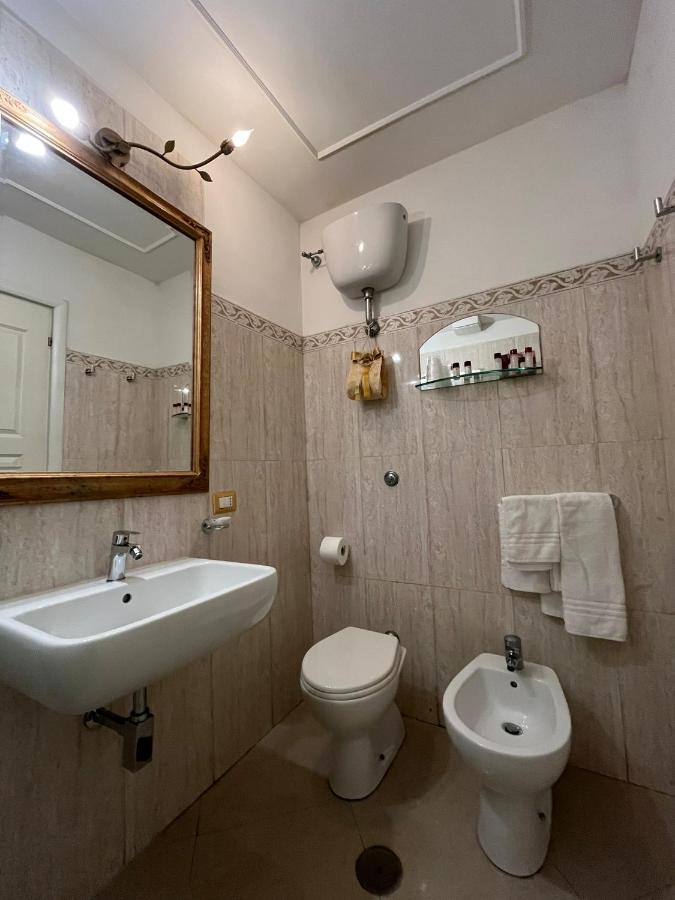 B&B Art Suite Santa Brigida - 2