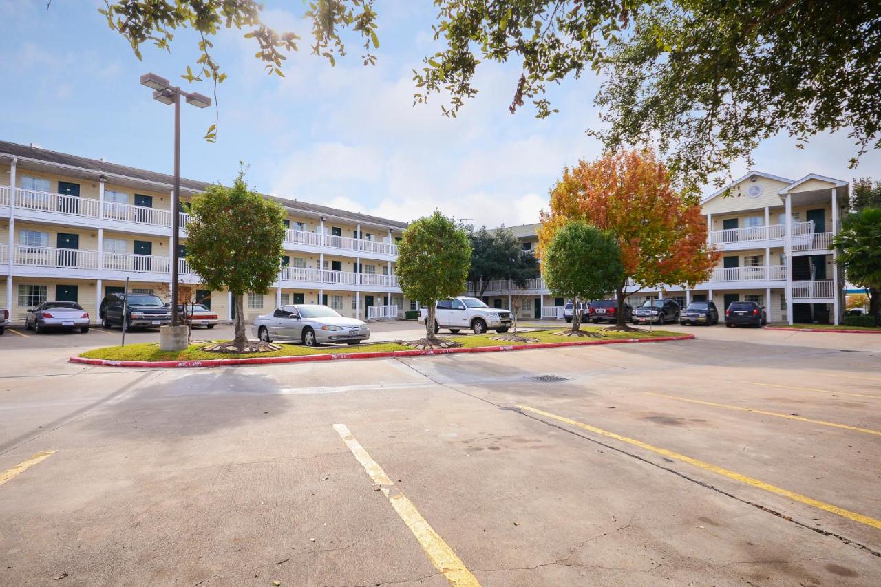 Select Inn & Suites — photo 10