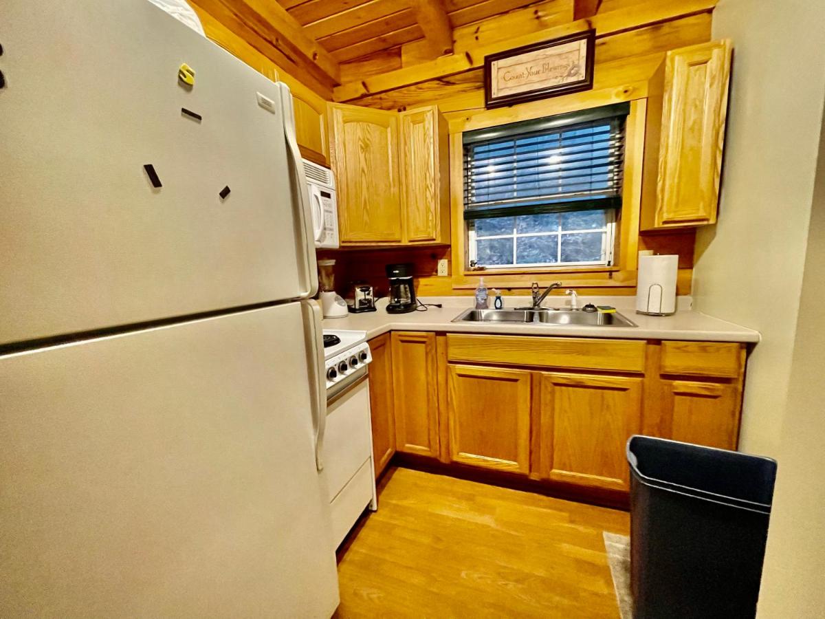 The Good Life Cabin — photo 15