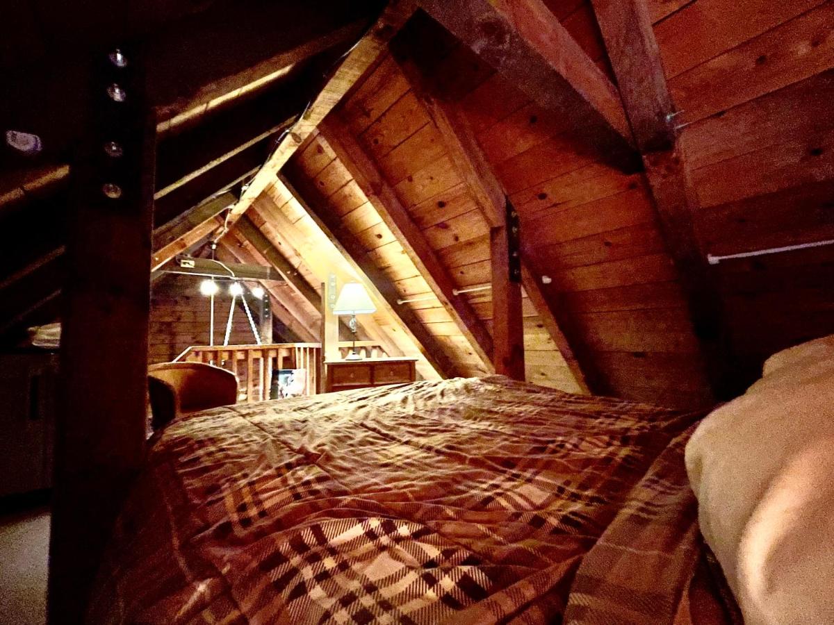 The Good Life Cabin — photo 20