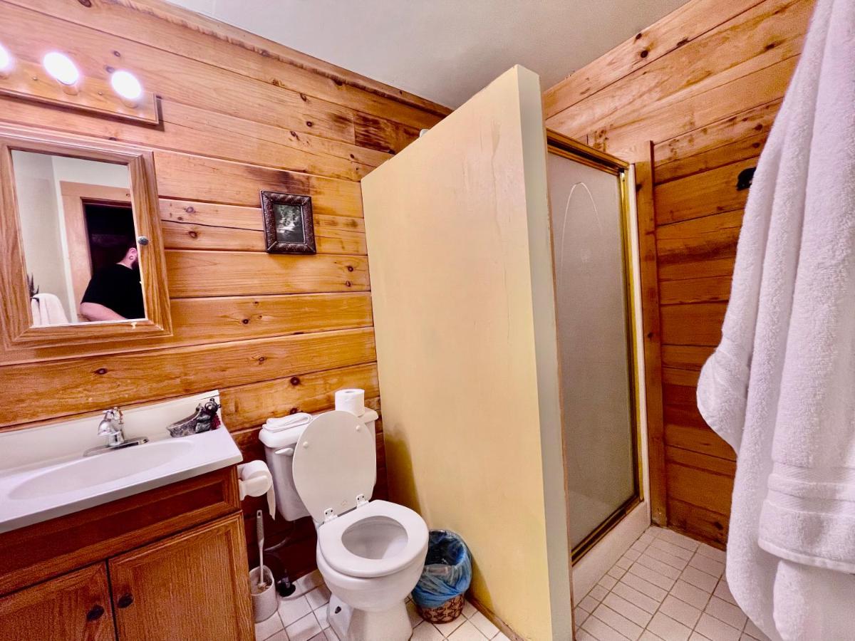 The Good Life Cabin — photo 8