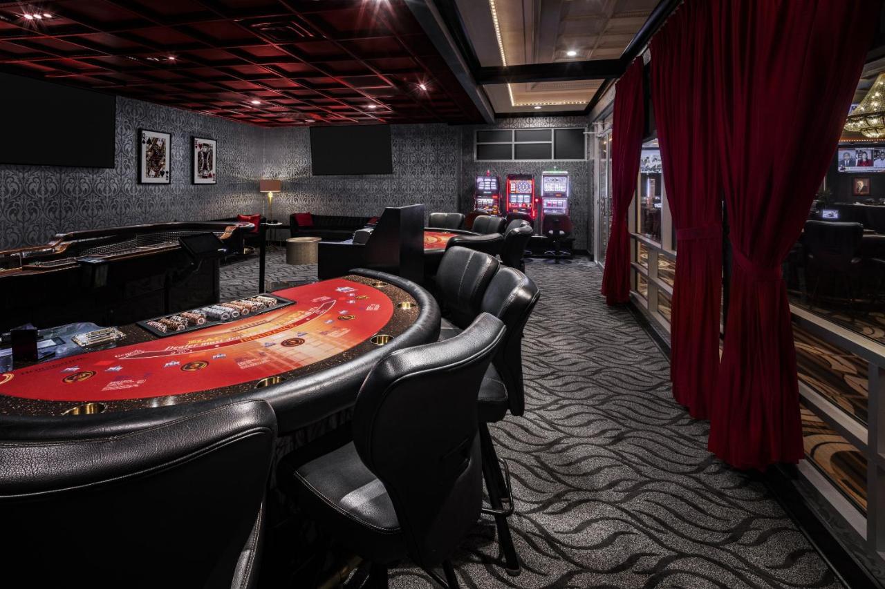 Horseshoe Casino — photo 22
