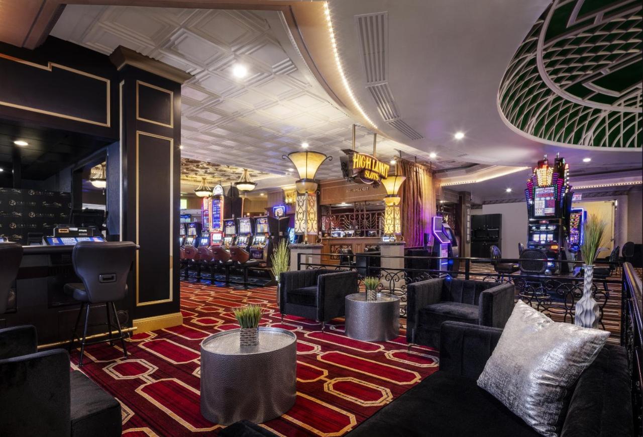 Horseshoe Casino — photo 21