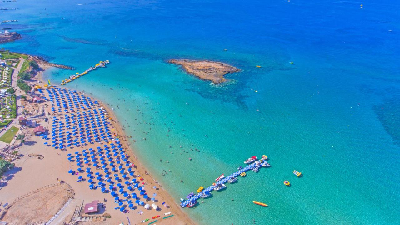 Vrissiana Boutique Beach Hotel photo