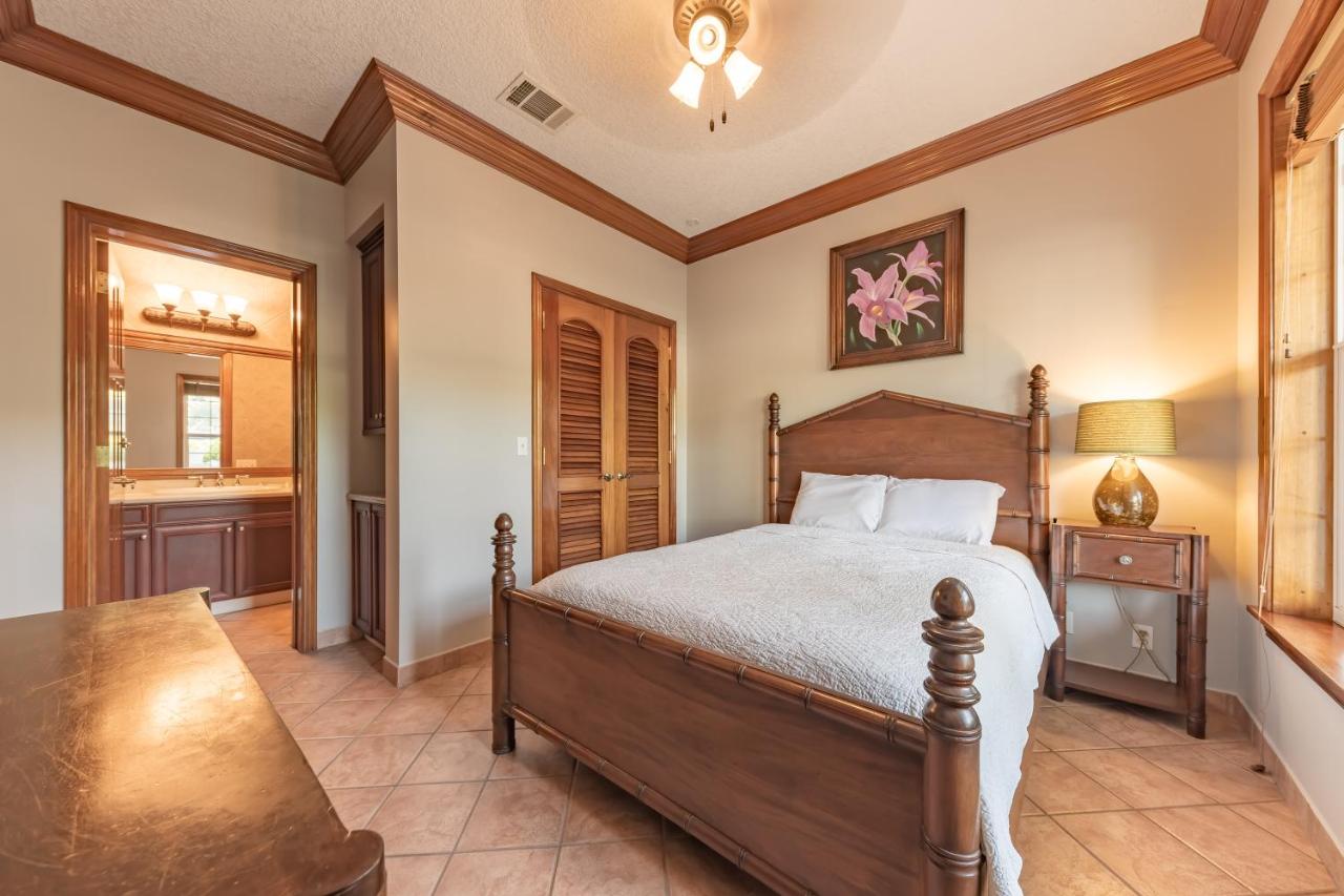 Grand Colony Island Villas photo