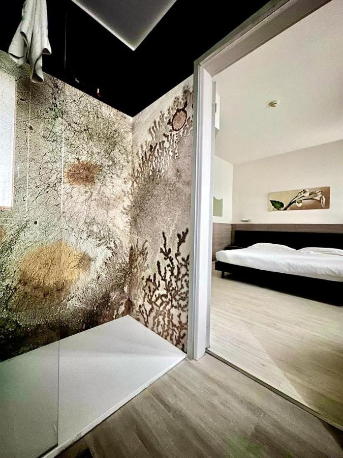 Continental Urban Art Hotel photo
