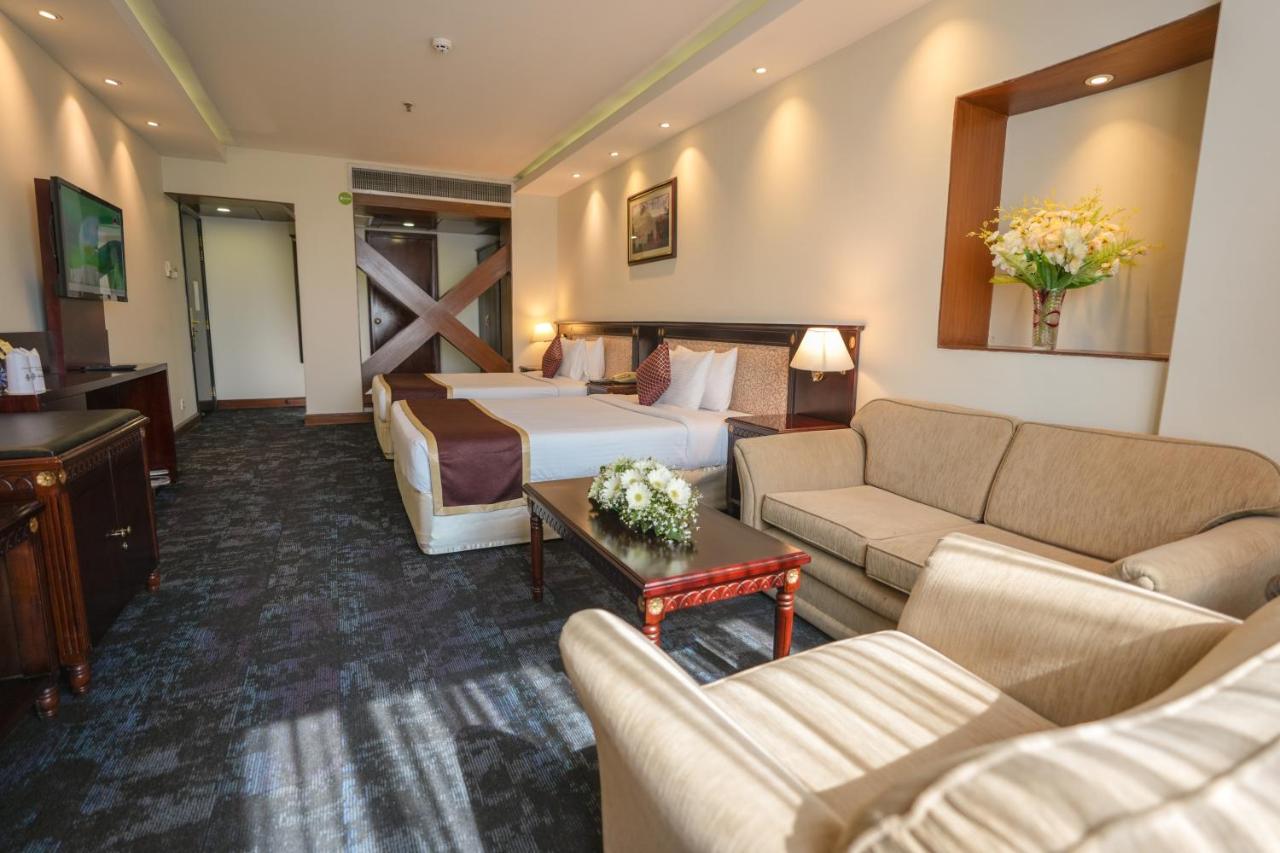 Hotel Sarina photo