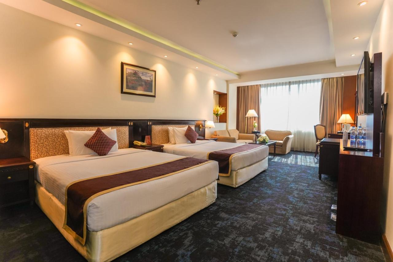 Hotel Sarina photo