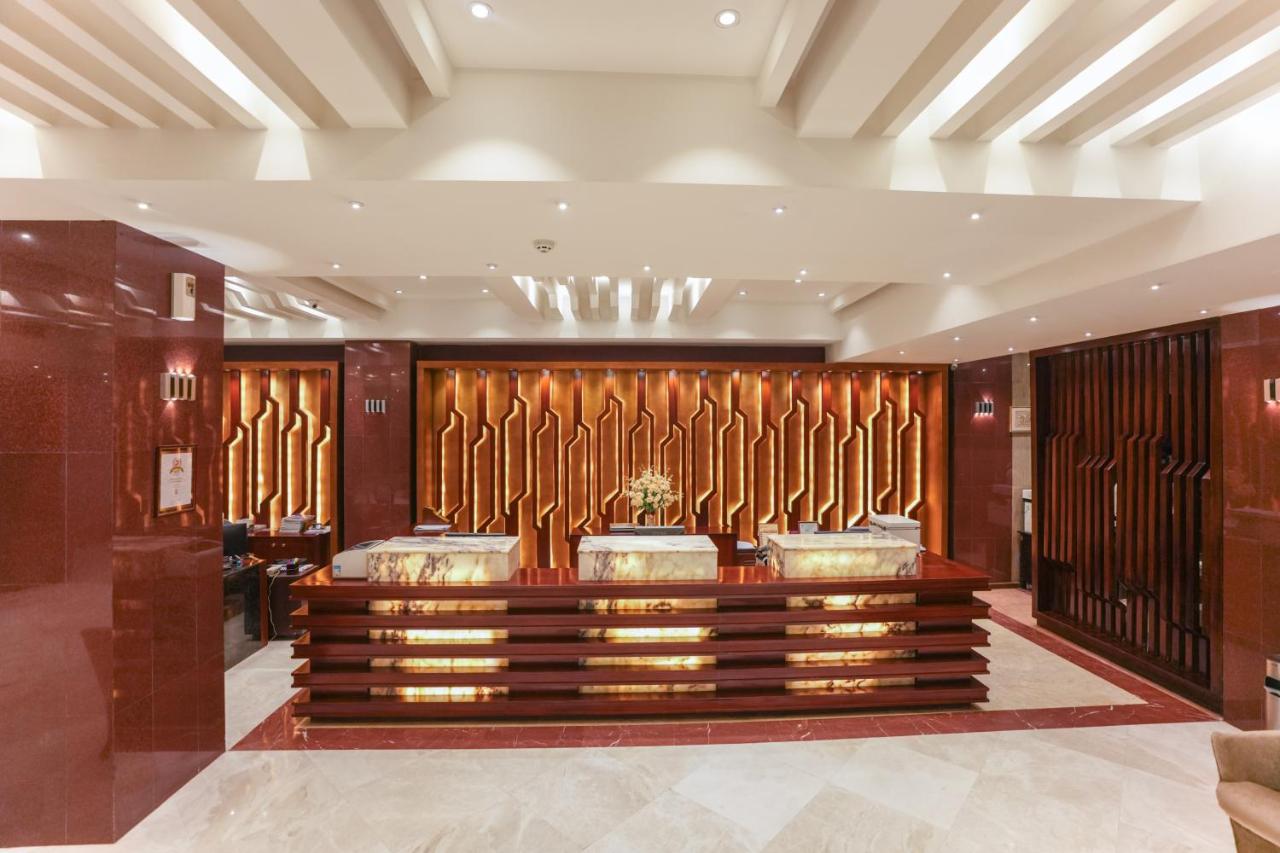 Hotel Sarina photo