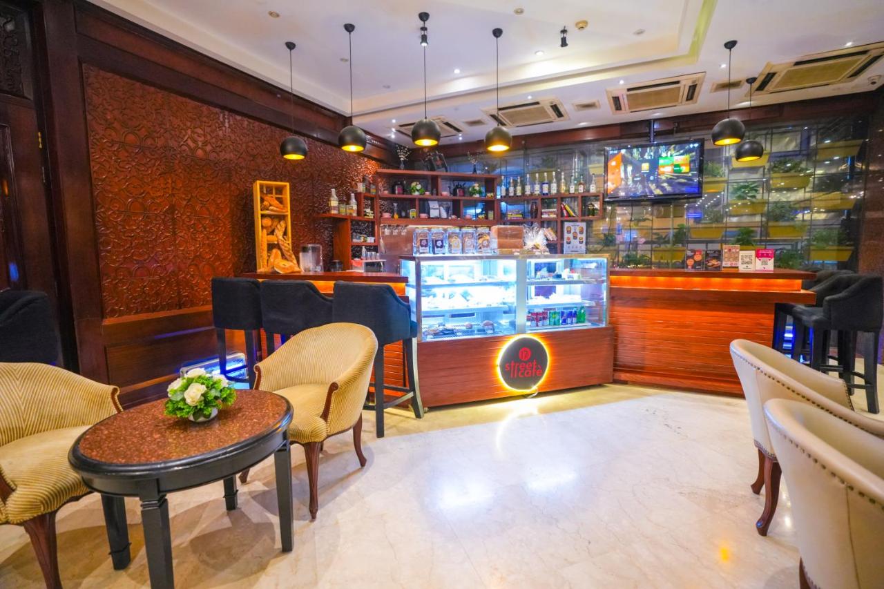 Hotel Sarina photo