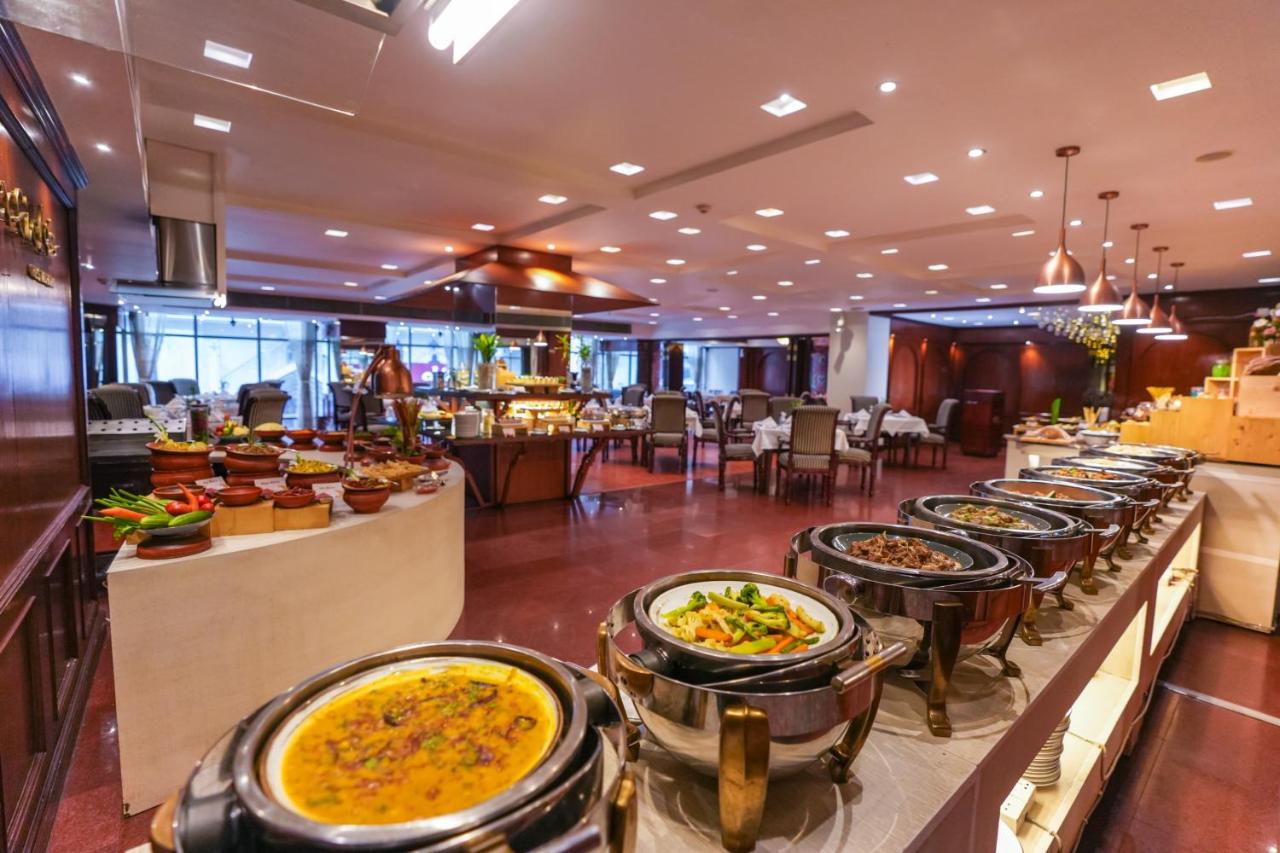 Hotel Sarina photo