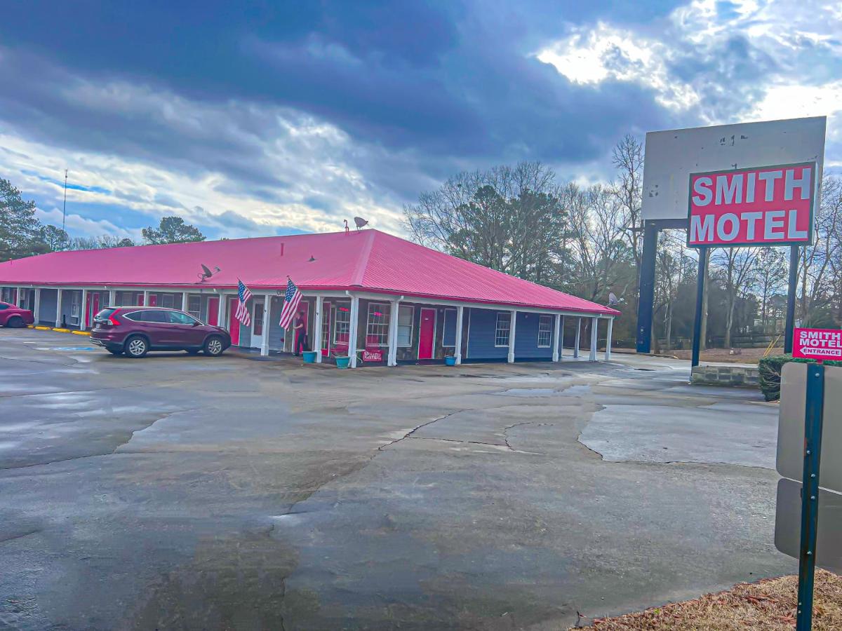 Smith Motel — photo 24