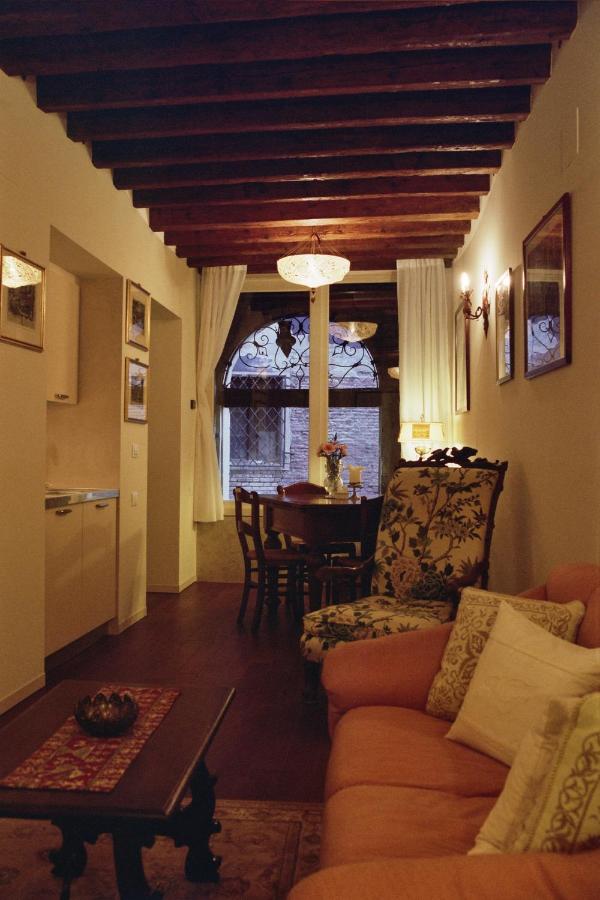 Al pozzo dei Scoacamini, 100 m from San Marco, ground floor - 4