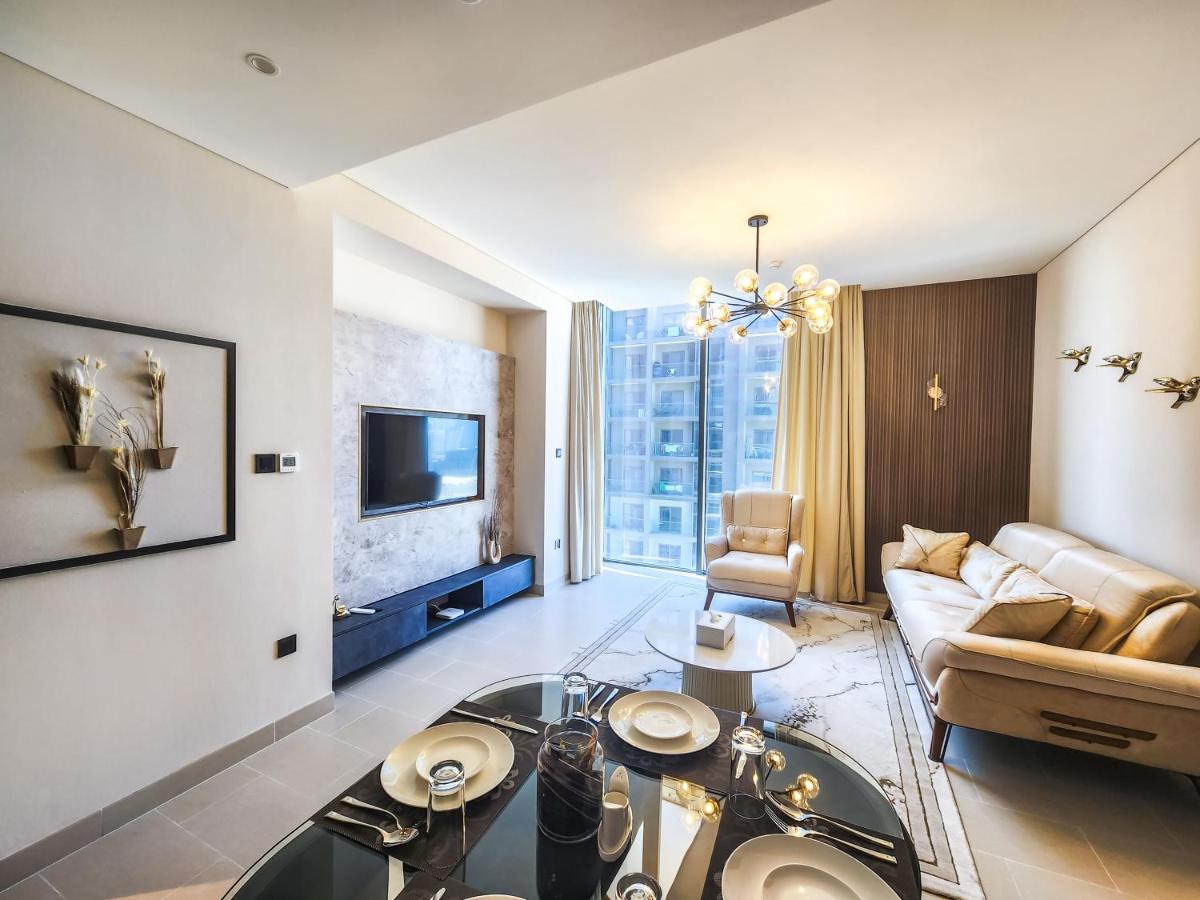 STAY BY LATINEM Luxury 2BR Holiday Home CV B2302 near Burj Khalifa - 5