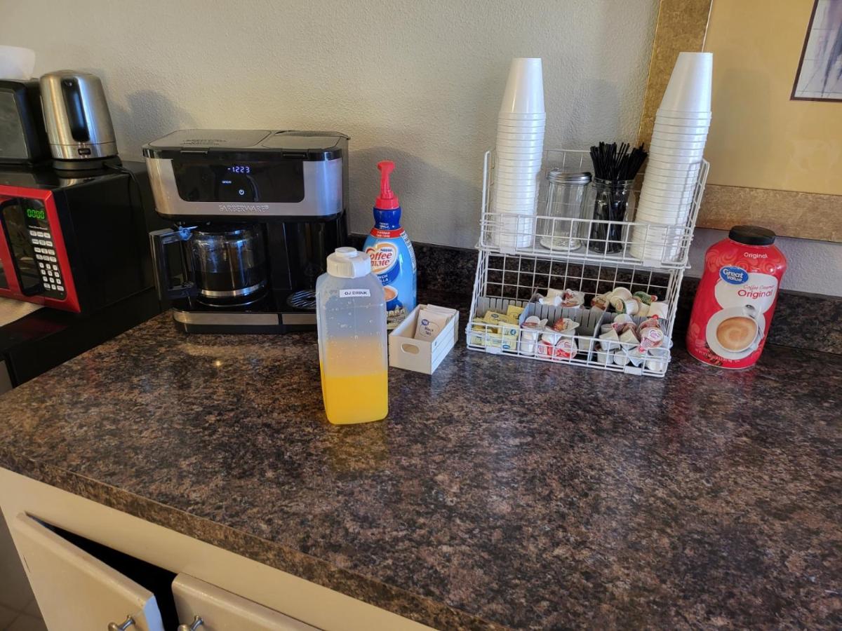 Economy Inn — photo 23