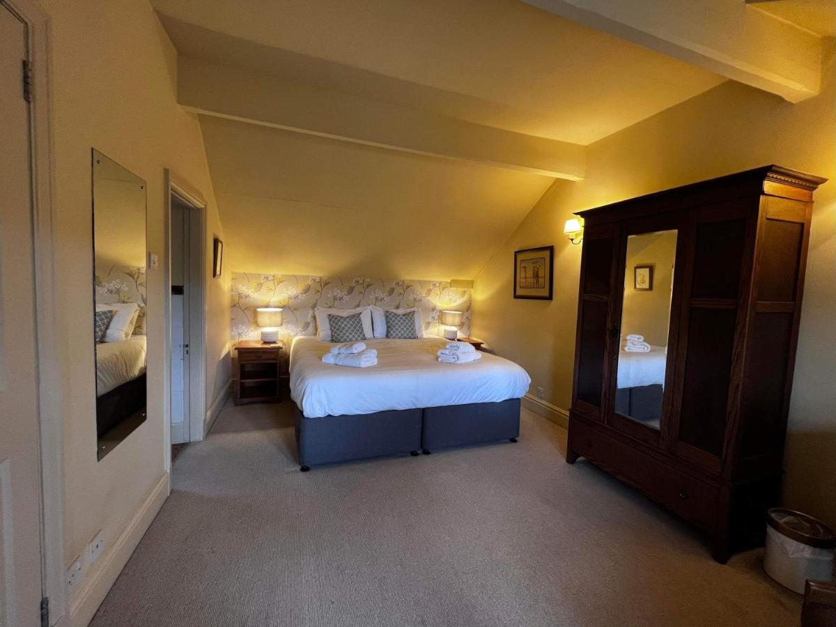Red Lion Hotel and Manor House - Laterooms