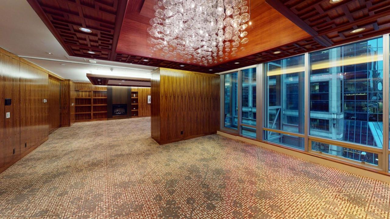 Shangri-La Vancouver photo