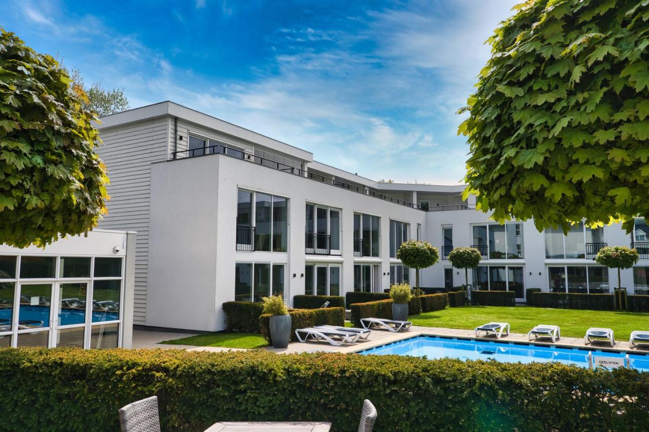 Het zwembad bij of vlak bij Hotel De Zeeuwse Stromen
